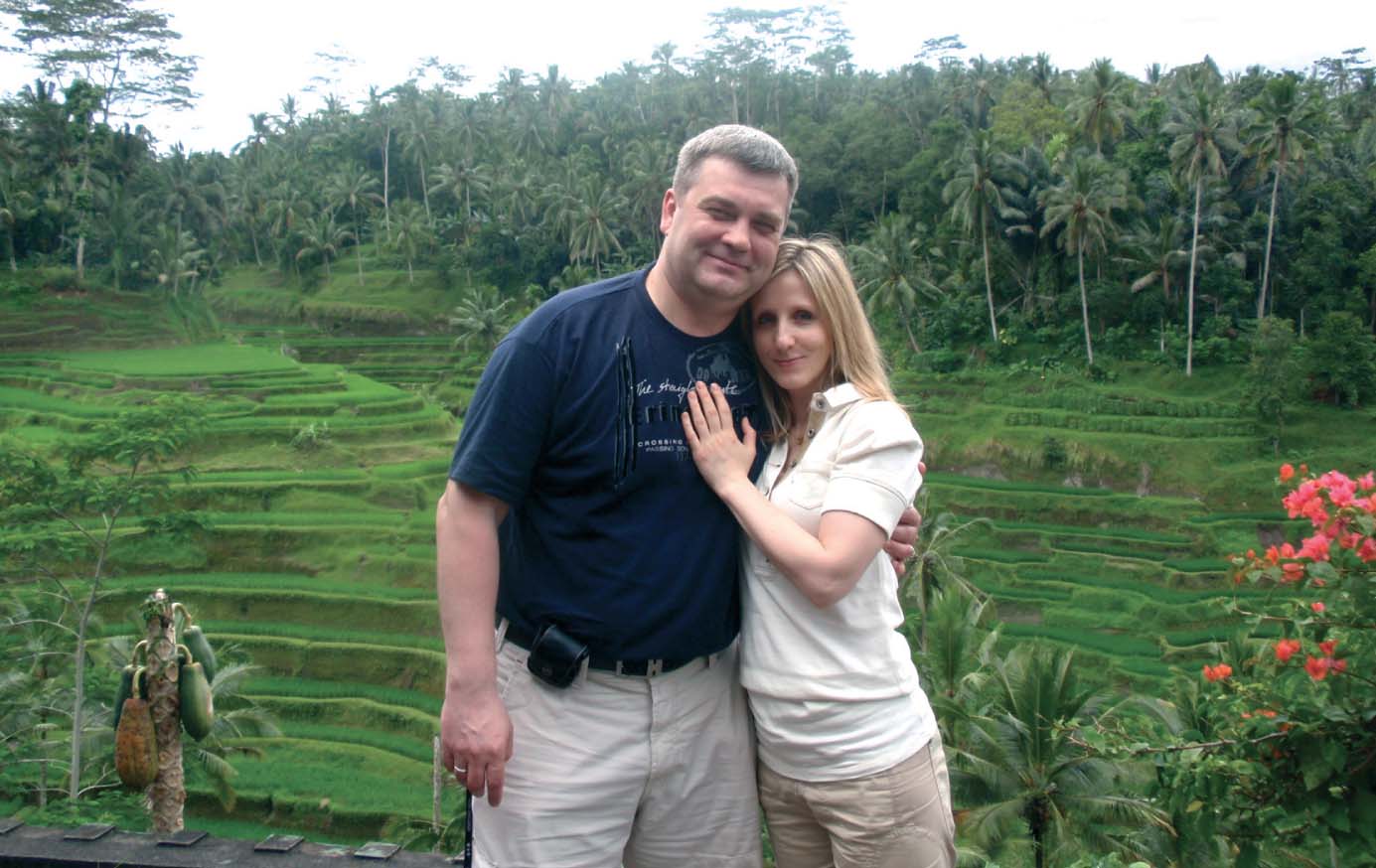 Ceļojuma laikā Bali Džeimss Rozītis ar sievu Andu Burvi-Rozīti