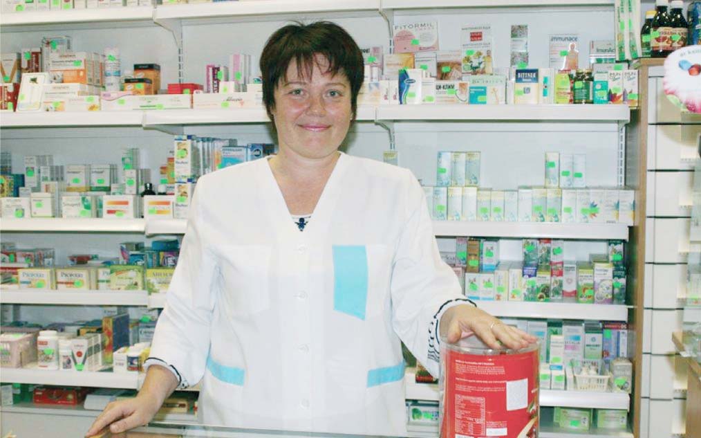 Jeļena Kucenko, Daugavpils aptiekas Dziednieks vadītāja