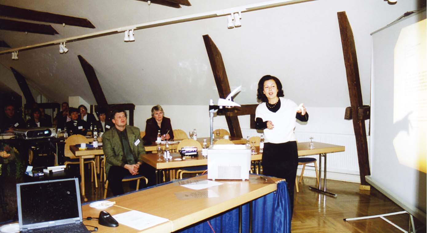 “Man patīk dalīties zināšanās.” Baltijas valstu seminārs endoskopijā, 2002. gads