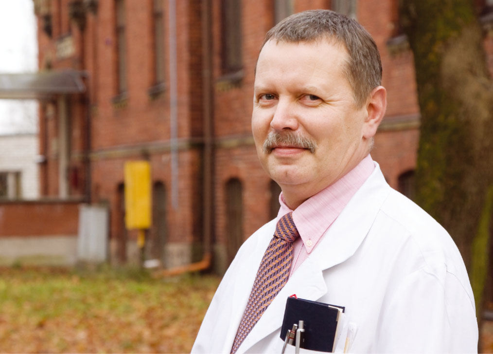 Dr. med. Andris Jumtiņš, Rīgas Stradiņa universitātes Medicīnas fakultātes Ortopēdijas katedras vadītājs
