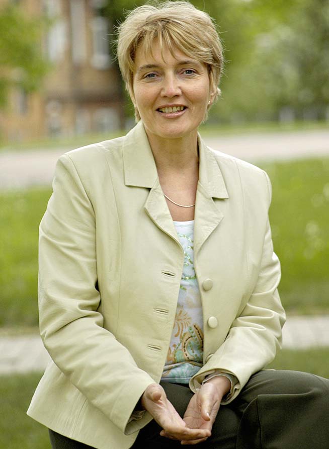 Dr. ANITA DJAČENKO,  neiroloģe, Dubultu poliklīnikas  dienas stacionāra vadītāja