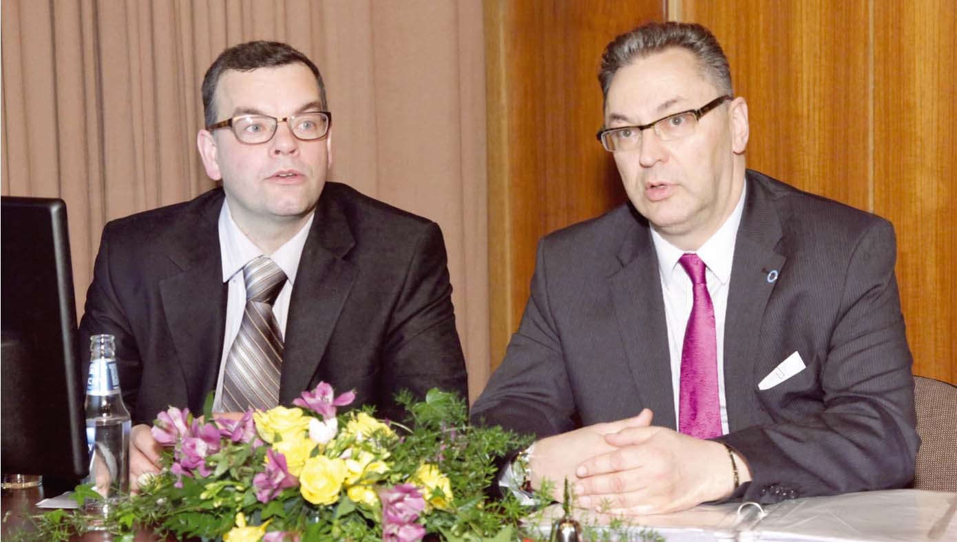 Konferences vadītāji (no kreisās) – Latvijas Ģimenes ārstu asociācijas prezidents Pauls Princis un Diabēta asociācijas prezidents Ingvars Rasa