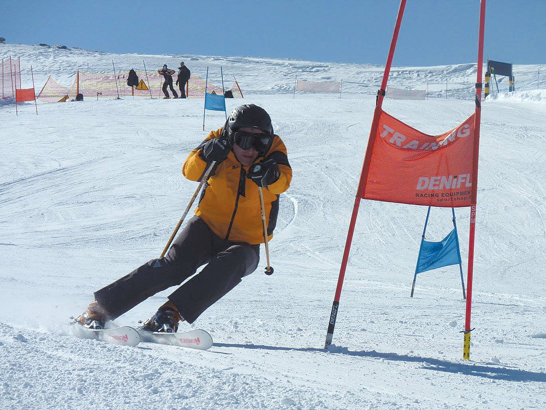 Ziemā par tradīciju  kļuvis doties uz kalniem slēpot