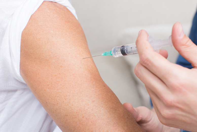 Sievietēm pēc vienas HPV vakcīnas līdzīga aizsardzība kā pēc vairākām vakcīnām