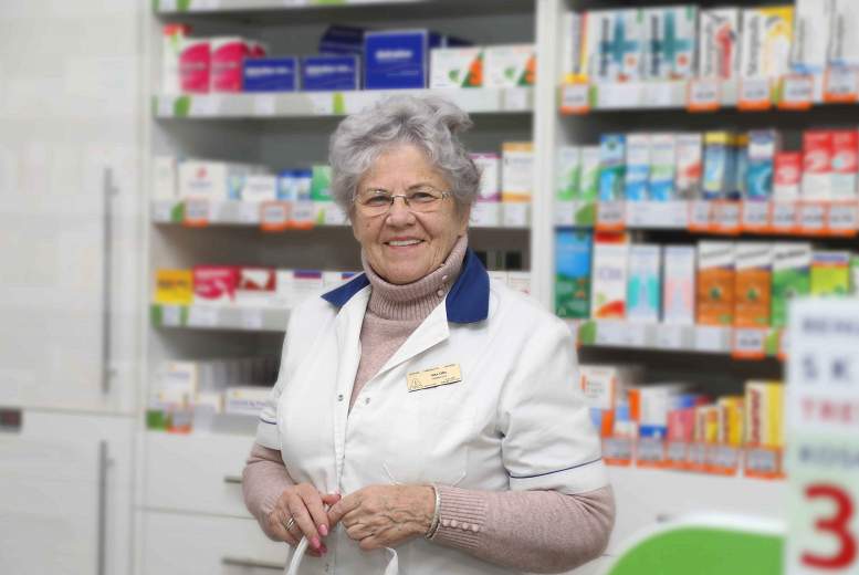 Inta Olte ir farmaceitu dzimtas turpinātāja un aptiekā sevi atceras kopš bērnības