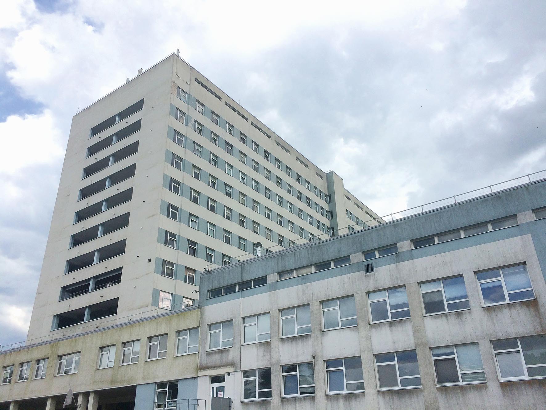 Daugavpils reģionālā slimnīca epidēmijas trešajā vilnī dienā ārstēja vidēji 150—160 kovida pacientus