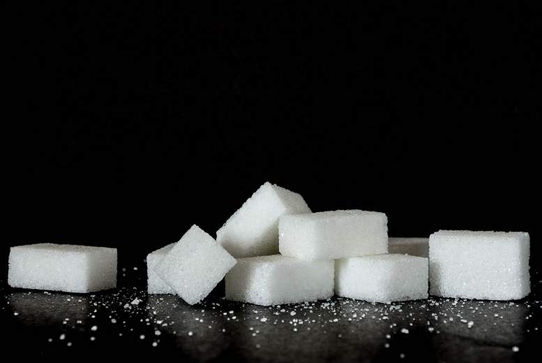 Cukura patēriņš un tā ietekme uz veselību: lietussarga pārskats