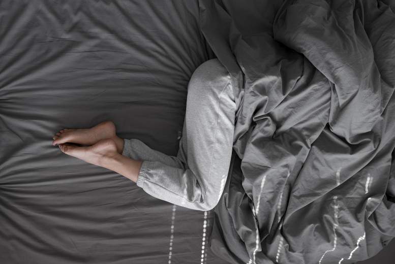 Pastāvīgs miega trūkums ir saistīts ar depresijas simptomiem