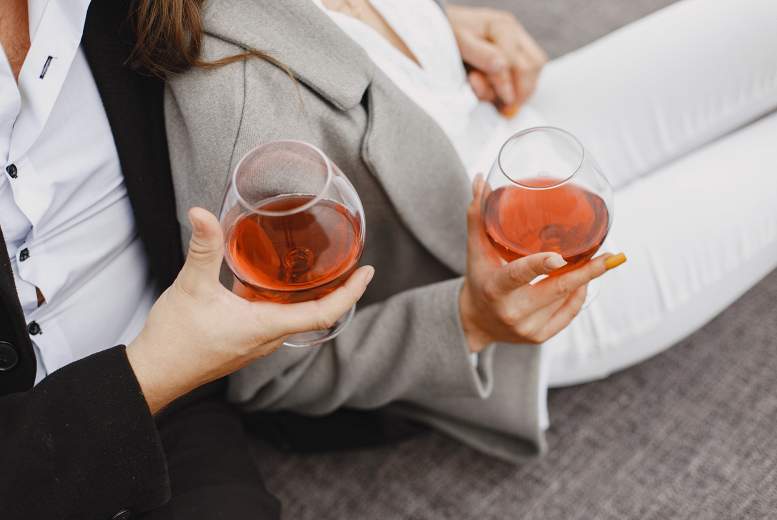 Sieviešu mirstība no alkohola izraisītām aknu slimībām ir lielāka nekā vīriešiem