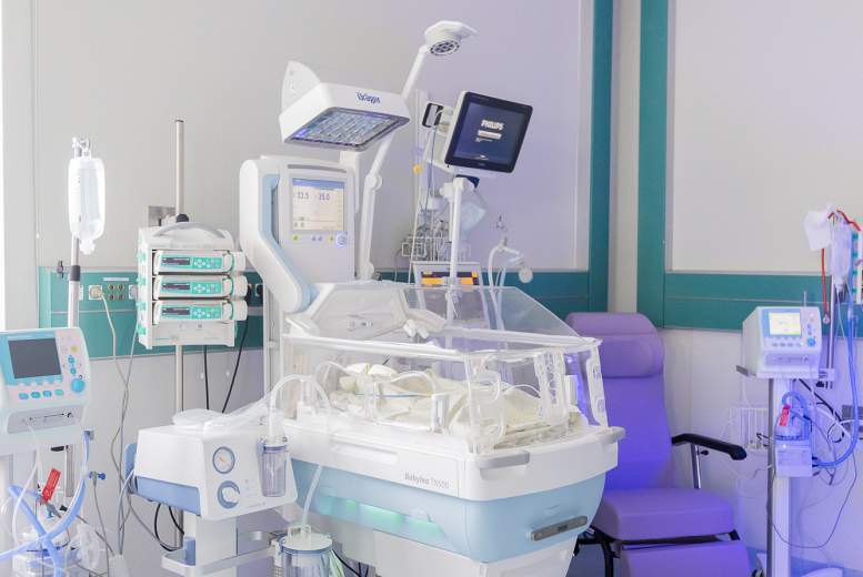 Stradiņa slimnīca atjauno jaundzimušo intensīvās terapijas nodaļu