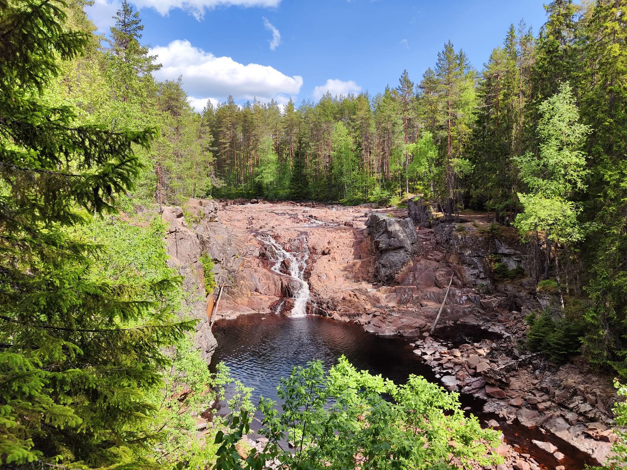 Pārgājiena laikā netālu no Torsbijas