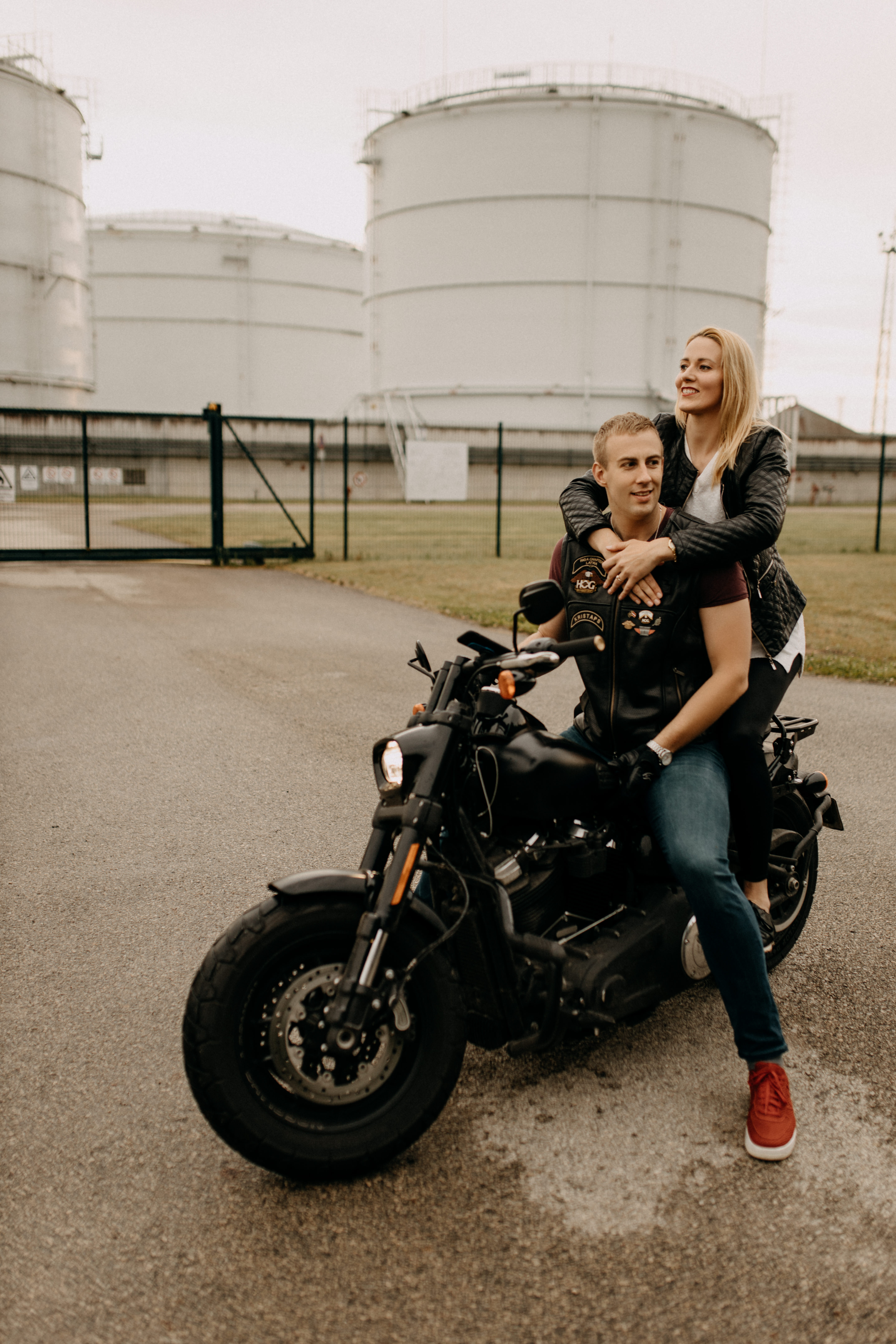 Ar sievu Aiju Jurjāni