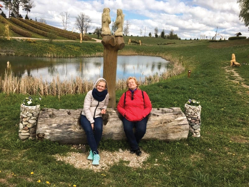 Kopā ar meitu Zani Aglonā