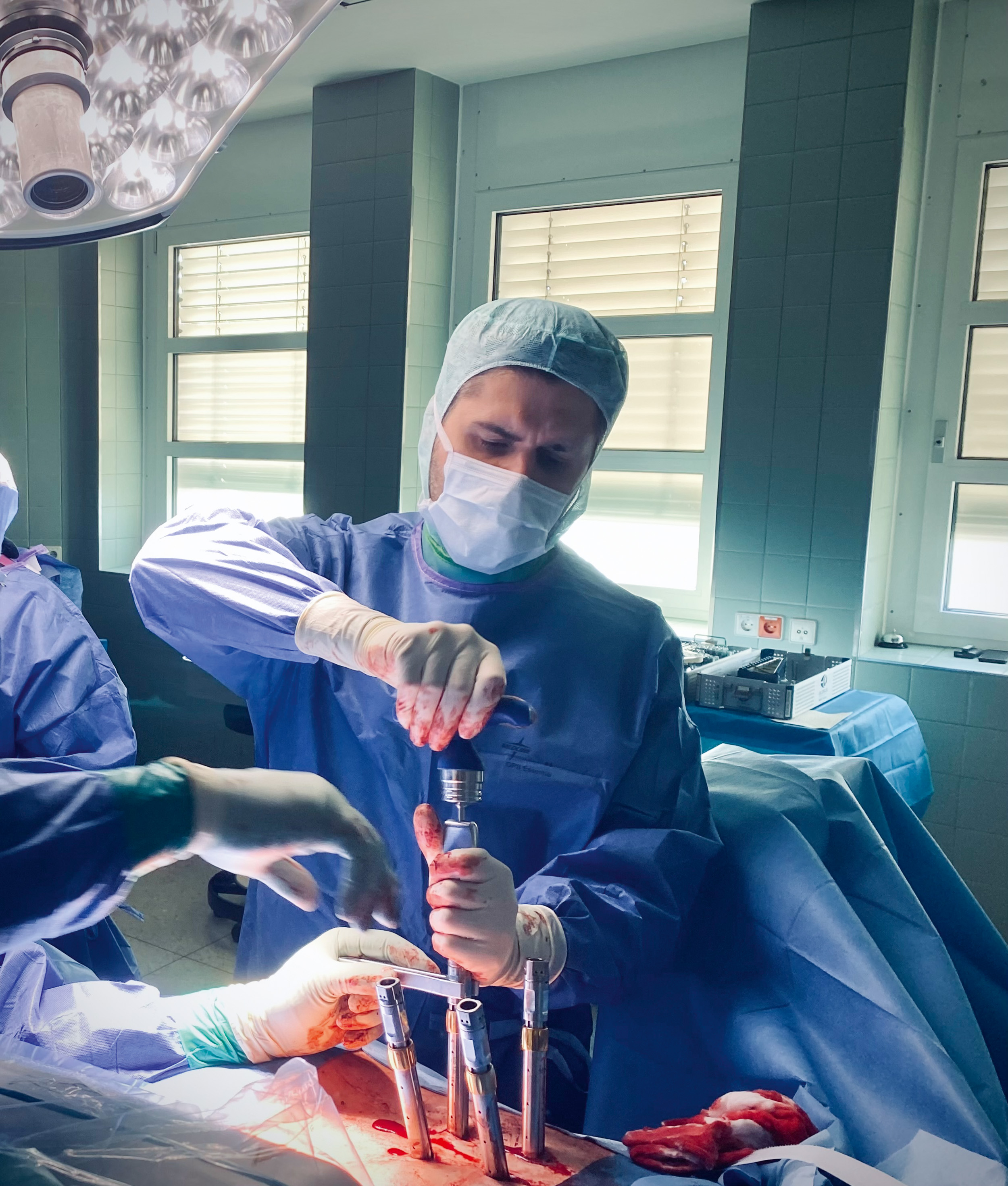 Lūzuma fiksācija ar perkutānu sistēmu dežūrā, Kantonspital Winterthur, Šveice