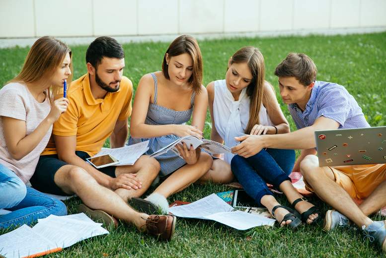 Trīs Latvijas universitātes QS pasaules universitāšu reitingā