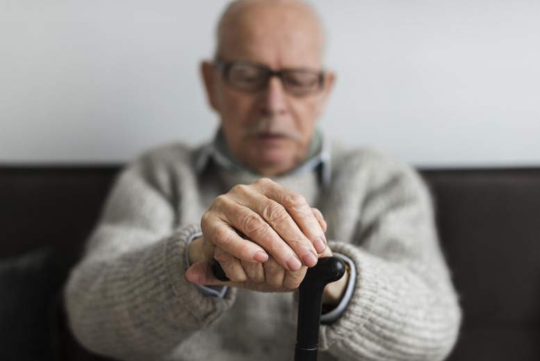 Asinsvadu slimības, nesteroīdie pretiekaisuma līdzekļi un Parkinsona slimības risks