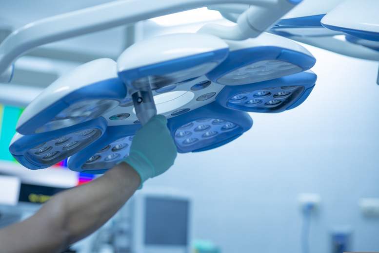 Dzelzs intravenozi anēmijas ārstēšanai pirms sirds operācijas
