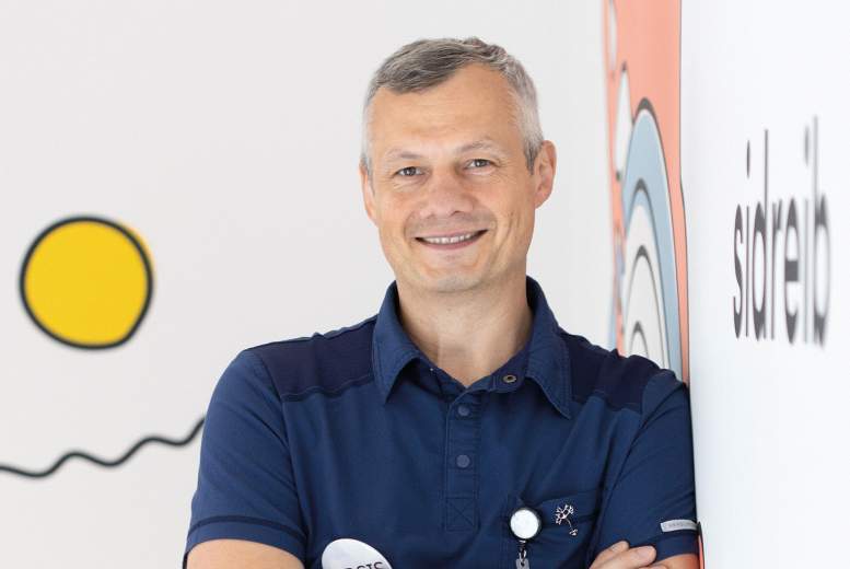 Dr. JURĢIS STRAUTMANIS